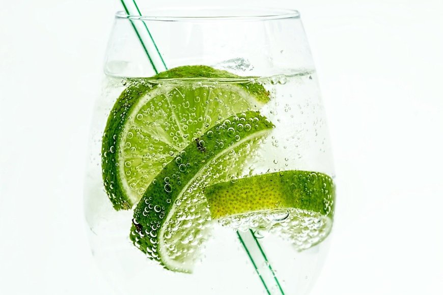 Beber água com Limão em jejum: Por que consumir?